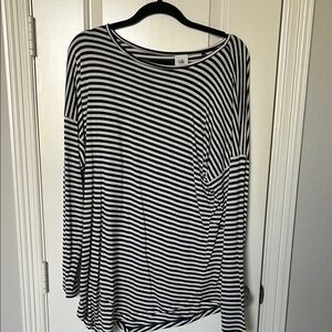 Cabi navy and White Striped Women's Top size Medium